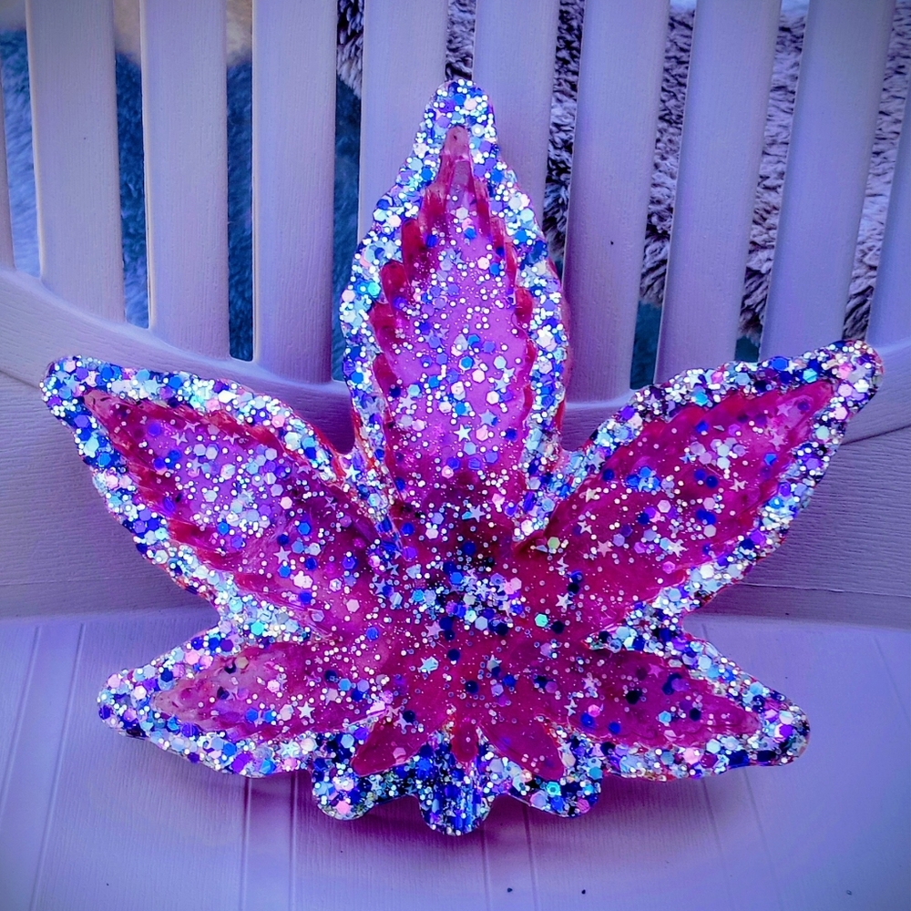 Maple Leaf Resin ASHTRAY Handmade